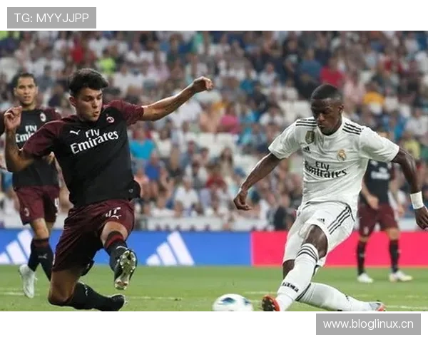 维尼修斯如何持续威胁顶级后卫:突破与无球跑位解析