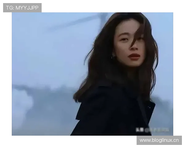 李梦出门就像走红毯，手提包比我一个月工资还贵是哪门子操作？