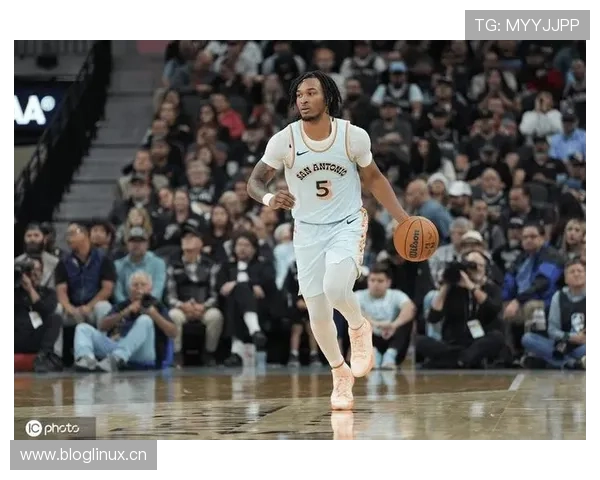 斯蒂芬·卡斯尔无球跑动胜过上季拉开空间